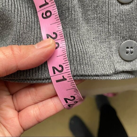 WOOLEN BLOOM FINE KNIT V NECK BUTTON‎ UP CARDIGAN/ SWEATER TOP GRAY SZ XS NEW! - Picture 8 of 10